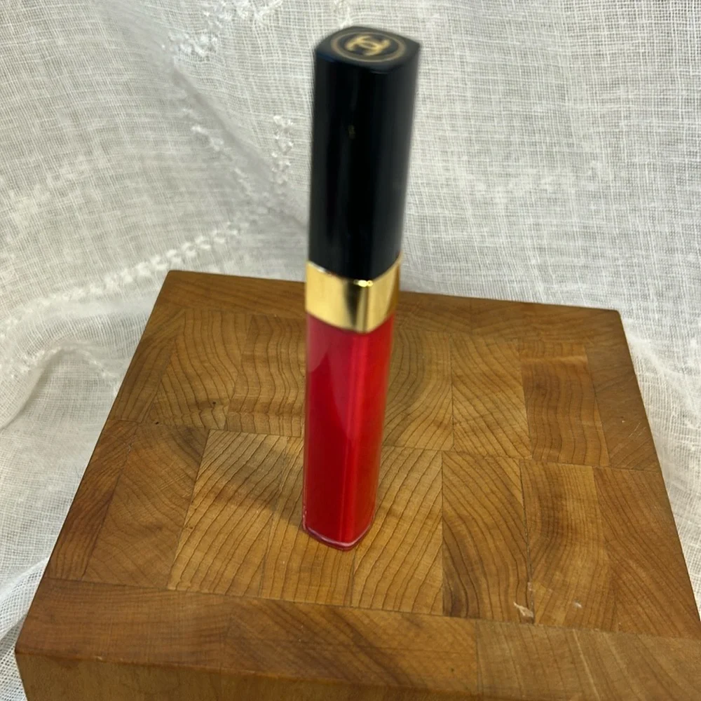 Chanel made in France 169 Jalousie Levres Scintillantes lip gloss